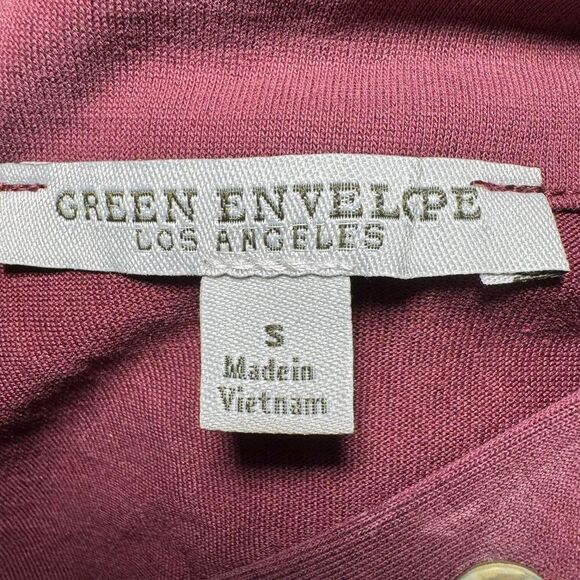 Green Envelope Los Angeles Women’s Blouse Size Small Burgundy Long Sleeve Button - Picture 3 of 4